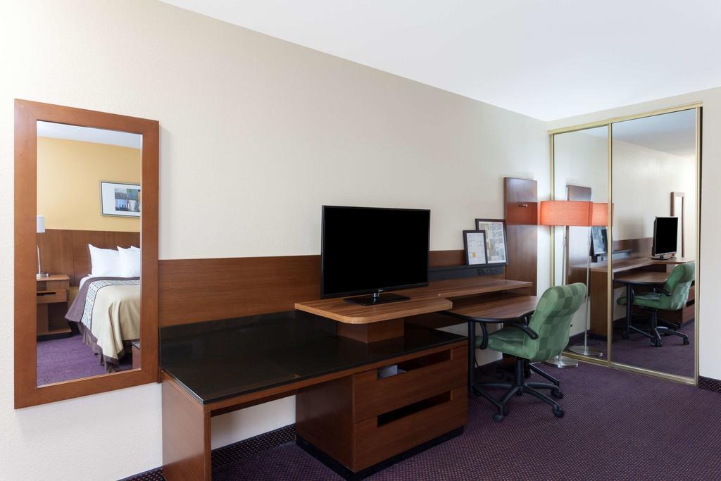 Rodeway Inn San Diego Near Sdsu Екстер'єр фото